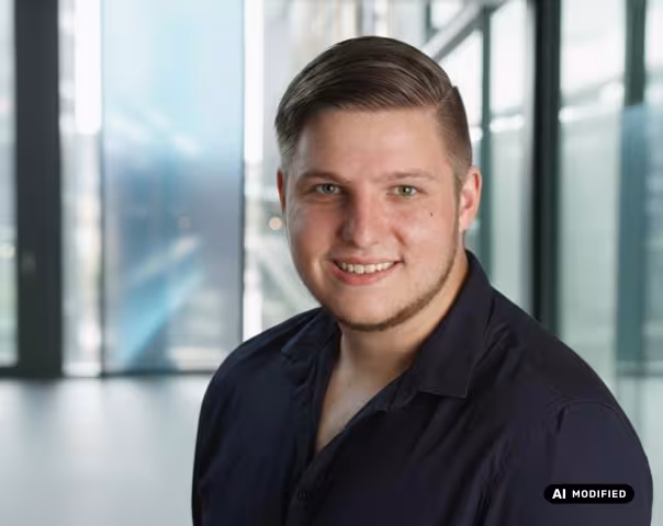 Portrait von Marvin R&uuml;gheimer, Senior Webdeveloper / Software-Entwickler